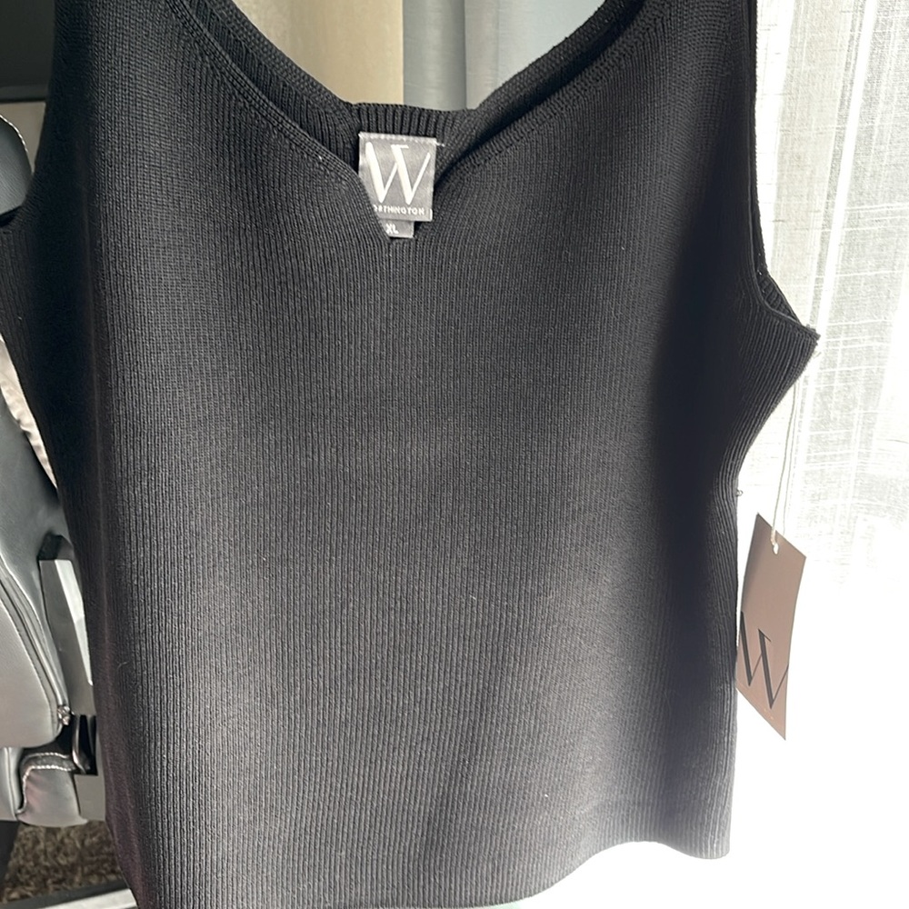 SOLD!!! Sweetheart Black Top